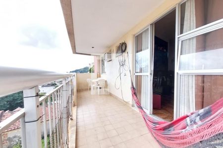 Apartamento para alugar com 90m², 2 quartos e 1 vagaSacada