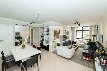 Apartamento à venda com 105m², 2 quartos e 1 vagaSala