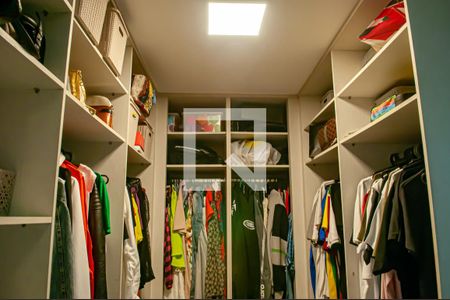 Casa para alugar com 480m², 4 quartos e 6 vagasquarto 4 suite