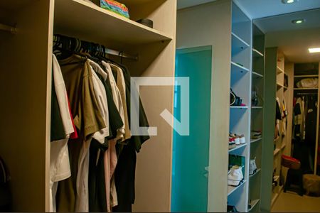 Casa para alugar com 480m², 4 quartos e 6 vagasquarto 4 suite