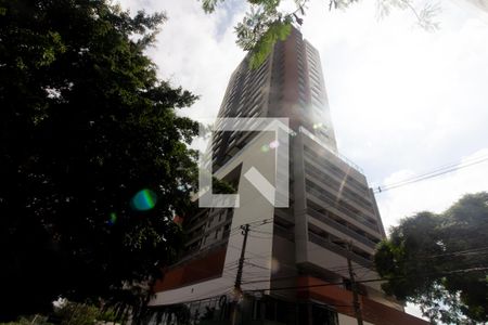 Studio à venda com 29m², 1 quarto e sem vaga Studio à venda com 29m², 1 quarto e sem vagaFachada e portaria