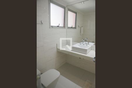 Banheiro da Suíte de apartamento à venda com 3 quartos, 89m² em Vila Gilda, Santo André