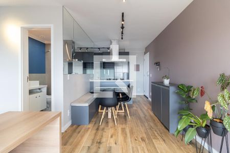 Sala de apartamento para alugar com 2 quartos, 61m² em Parque Fongaro, São Paulo