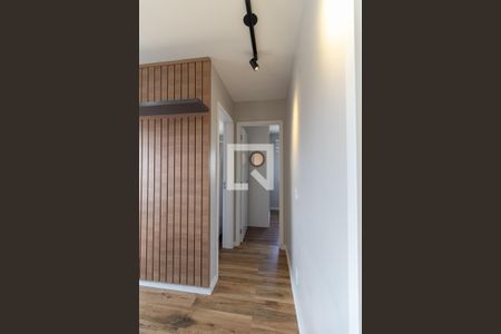 Corredor de apartamento para alugar com 2 quartos, 61m² em Parque Fongaro, São Paulo