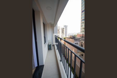 Studio para alugar com 30m², 1 quarto e sem vaga Studio para alugar com 30m², 1 quarto e sem vagaSacada