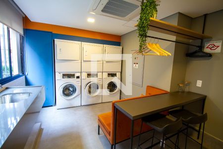 Studio para alugar com 30m², 1 quarto e sem vaga Studio para alugar com 30m², 1 quarto e sem vagaLavanderia