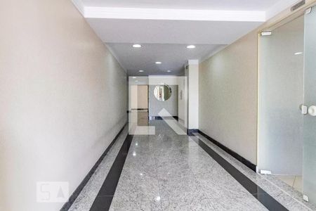 Apartamento à venda com 84m², 3 quartos e 1 vaga Apartamento à venda com 84m², 3 quartos e 1 vagaÁrea comum - Hall