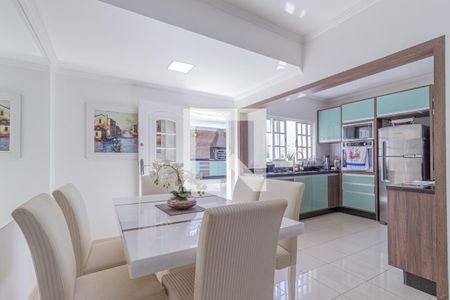 Sala de jantar de casa à venda com 3 quartos, 160m² em Km 18, Osasco