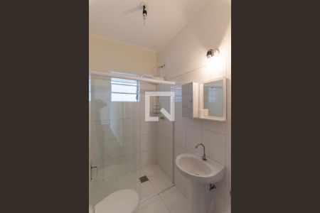 Casa à venda com 120m², 3 quartos e 2 vagasBanheiro