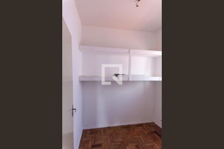 Casa à venda com 120m², 3 quartos e 2 vagasQuarto de Serviço