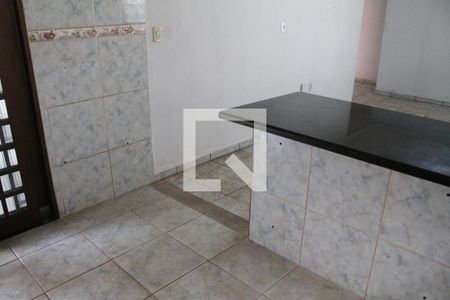 Cozinha de casa para alugar com 3 quartos, 175m² em Setor Faiçalville, Goiânia