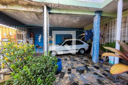 Casa à venda com 180m², 2 quartos e 1 vaga Casa à venda com 180m², 2 quartos e 1 vagaQuintal