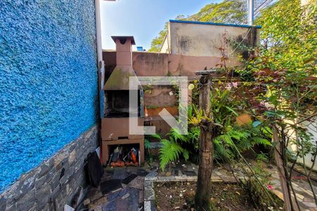 Casa à venda com 180m², 2 quartos e 1 vaga Casa à venda com 180m², 2 quartos e 1 vagaQuintal