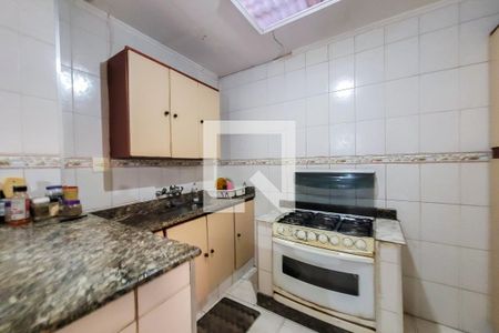 Casa à venda com 180m², 2 quartos e 1 vaga Casa à venda com 180m², 2 quartos e 1 vagaCozinha