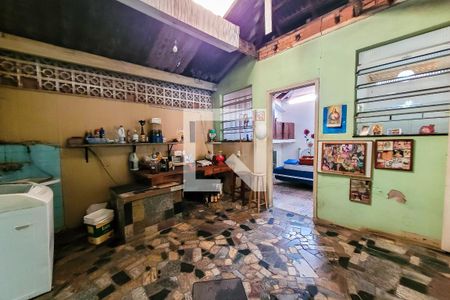 Casa à venda com 180m², 2 quartos e 1 vaga Casa à venda com 180m², 2 quartos e 1 vagaÁrea de Serviço