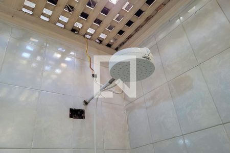 Casa à venda com 180m², 2 quartos e 1 vaga Casa à venda com 180m², 2 quartos e 1 vagaBanheiro