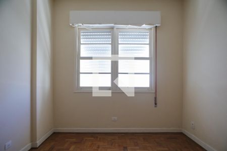Quarto de apartamento para alugar com 2 quartos, 110m² em Gonzaga, Santos