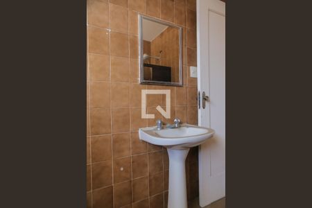 Apartamento para alugar com 110m², 2 quartos e sem vaga Apartamento para alugar com 110m², 2 quartos e sem vagaBanheiro