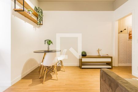 Sala de apartamento para alugar com 1 quarto, 44m² em Floresta, Porto Alegre