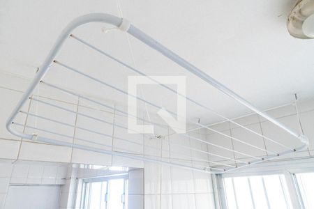 Apartamento à venda com 80m², 2 quartos e 1 vagaÁrea de Serviço Detalhe