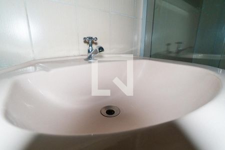 Apartamento à venda com 80m², 2 quartos e 1 vagaBanheiro Detalhe