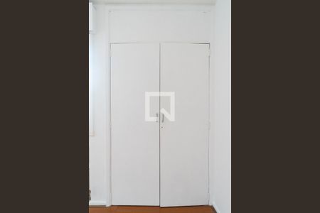 Apartamento à venda com 80m², 2 quartos e 1 vagaQuarto 2 - Armários