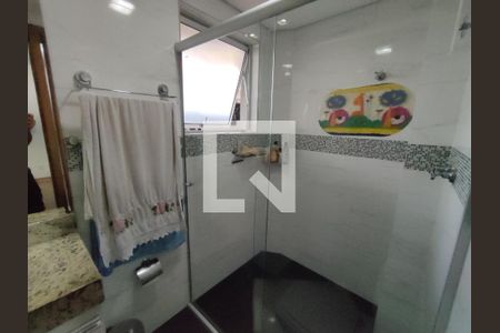 Banheiro de apartamento à venda com 3 quartos, 145m² em Alvorada, Contagem