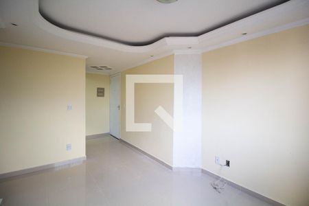 Sala de apartamento para alugar com 2 quartos, 45m² em Jardim Redil, São Paulo