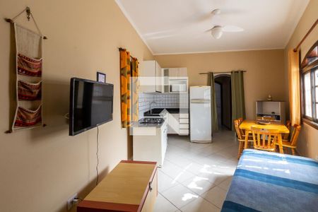 Sala de casa para alugar com 2 quartos, 95m² em Vilamar, Praia Grande