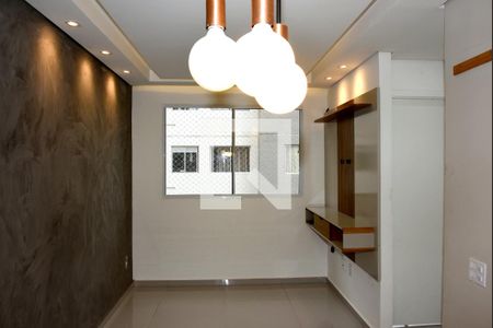 Sala de apartamento para alugar com 2 quartos, 40m² em Vila da Paz, São Paulo