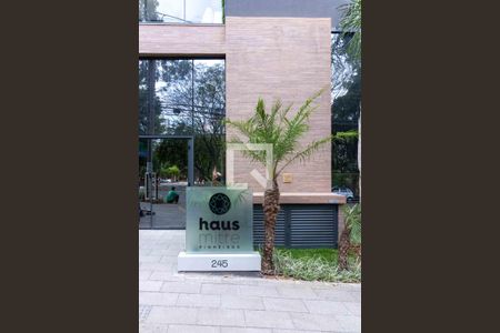 Studio para alugar com 27m², 1 quarto e sem vagaFachada e portaria