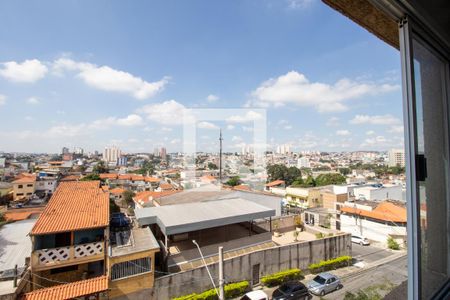 Sala / Quarto - Janela de apartamento para alugar com 1 quarto, 24m² em Vila Campanela, São Paulo