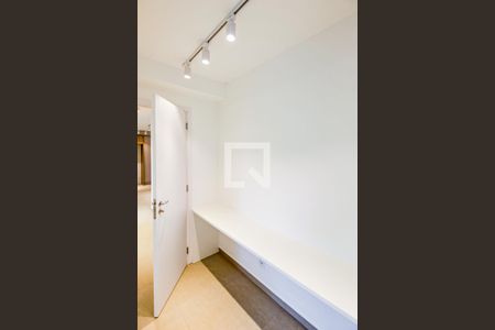 Apartamento à venda com 66m², 2 quartos e 2 vagas Apartamento à venda com 66m², 2 quartos e 2 vagasSuíte