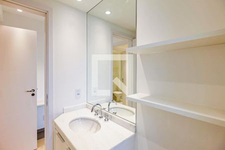 Apartamento à venda com 66m², 2 quartos e 2 vagas Apartamento à venda com 66m², 2 quartos e 2 vagasBanheiro Suíte