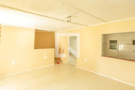 Casa à venda com 150m², 2 quartos e 3 vagas Casa à venda com 150m², 2 quartos e 3 vagasSala