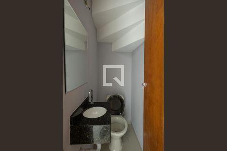 Lavabo de casa de condomínio para alugar com 2 quartos, 62m² em Vila Carrao, São Paulo