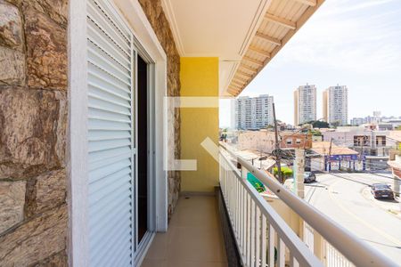 Casa à venda com 331m², 3 quartos e 6 vagas Casa à venda com 331m², 3 quartos e 6 vagasSacada