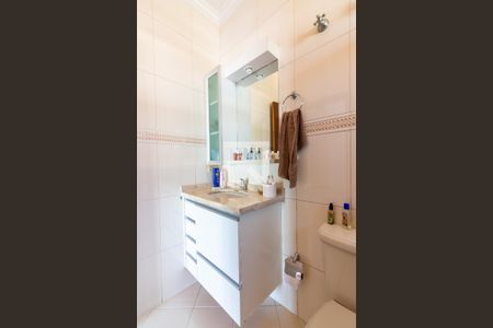 Casa à venda com 331m², 3 quartos e 6 vagas Casa à venda com 331m², 3 quartos e 6 vagasBanheiro da Suíte 2