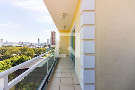 Casa à venda com 331m², 3 quartos e 6 vagas Casa à venda com 331m², 3 quartos e 6 vagasSacada