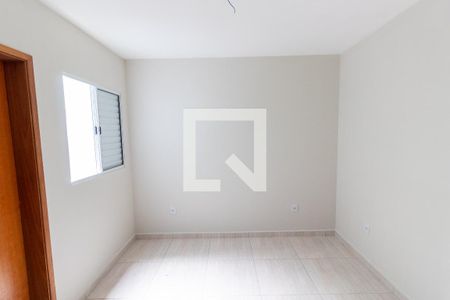 Quarto Suíte 1 de casa de condomínio para alugar com 2 quartos, 68m² em Jardim Nordeste, São Paulo