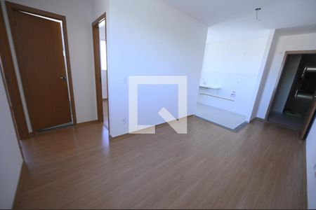 sala de apartamento para alugar com 2 quartos, 44m² em Chácara São Pedro, Aparecida de Goiânia