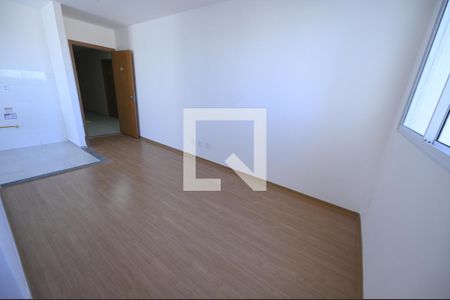 Sala de apartamento para alugar com 2 quartos, 44m² em Chácara São Pedro, Aparecida de Goiânia