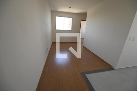 sala de apartamento para alugar com 2 quartos, 44m² em Chácara São Pedro, Aparecida de Goiânia