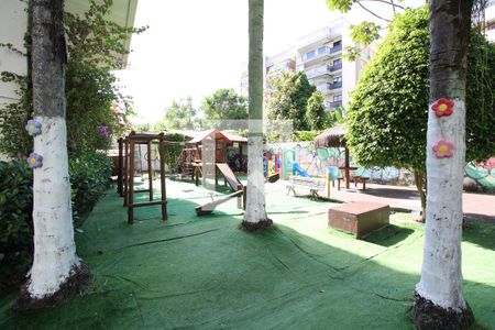 Apartamento para alugar com 128m², 3 quartos e 2 vagasÁrea comum - Playground