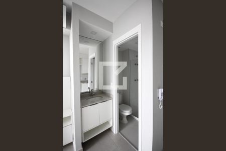 Banheiro de kitnet/studio à venda com 1 quarto, 26m² em Vila Mariana, São Paulo
