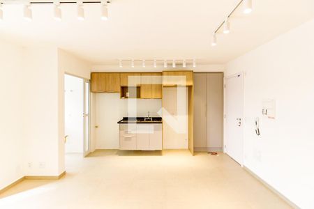 Sala de apartamento à venda com 2 quartos, 66m² em Santo Amaro, São Paulo