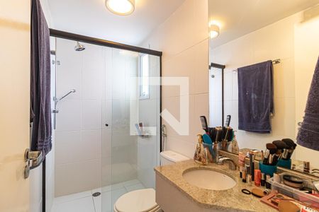 Apartamento à venda com 78m², 2 quartos e 1 vaga Apartamento à venda com 78m², 2 quartos e 1 vagaBanheiro Social