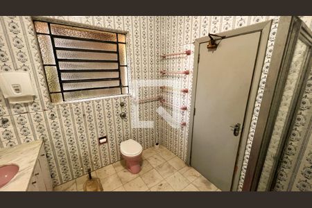 Casa à venda com 587m², 5 quartos e 16 vagasBanheiro