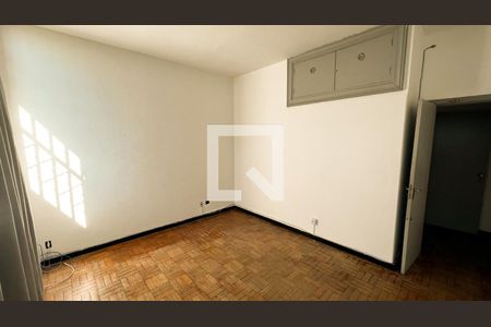 Casa à venda com 587m², 5 quartos e 16 vagasQuarto 3