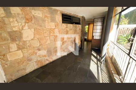 Casa à venda com 587m², 5 quartos e 16 vagasCorredor